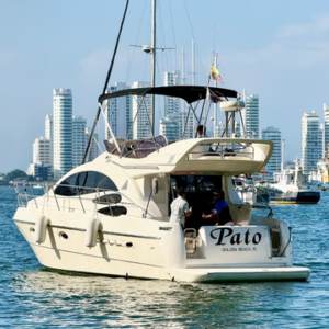 baru yacht charters pato azimut 39 ft exterior stern starboard 1