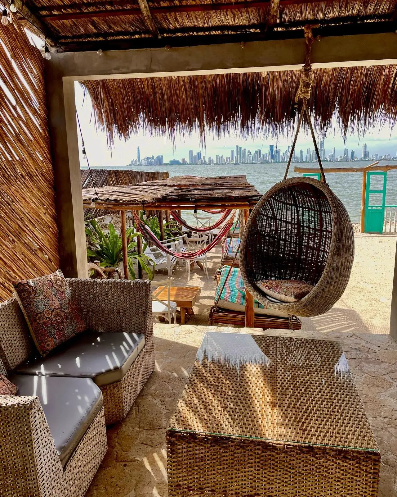 bomba beach club tierra bomba image 01